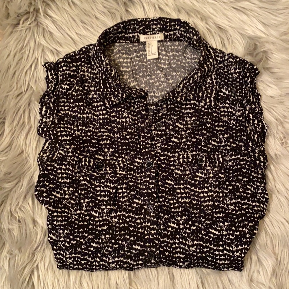 Forever 21 Sleeveless Blouse